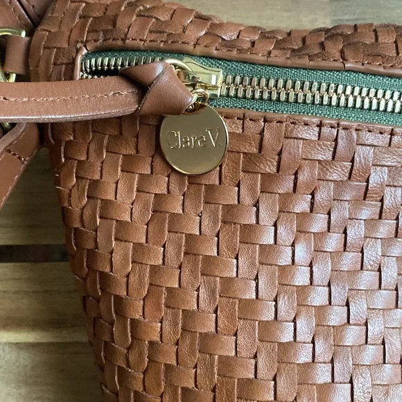 Clare V. Grande Fanny - Picture 3 of 6